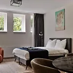 Cozy & Location! 아파트 *