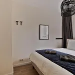Cozy & Location!